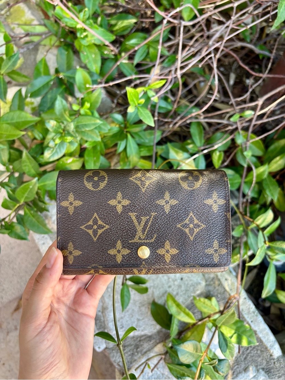 1996 Louis Vuitton Tresór wallet
